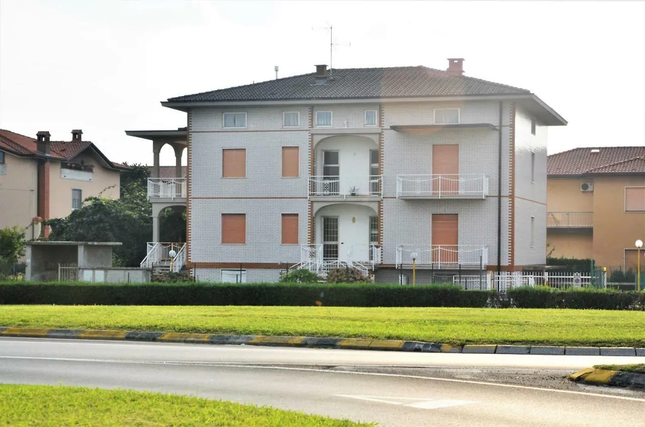 Villa Giulia Bonate Sotto 0*,  Italy